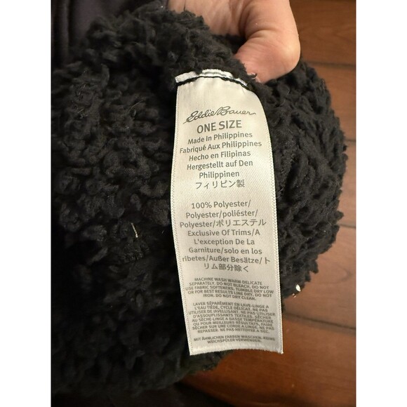Eddie Bauer Sherpa Beanie - Picture 5 of 5